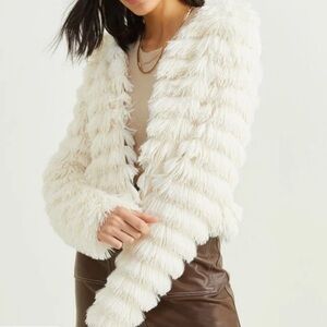 She + Sky faux fur layered jacket size women’s small